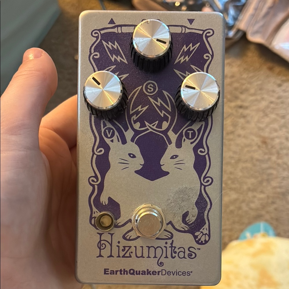 Hizumitas Fuzz Pedal - Silver and Purple